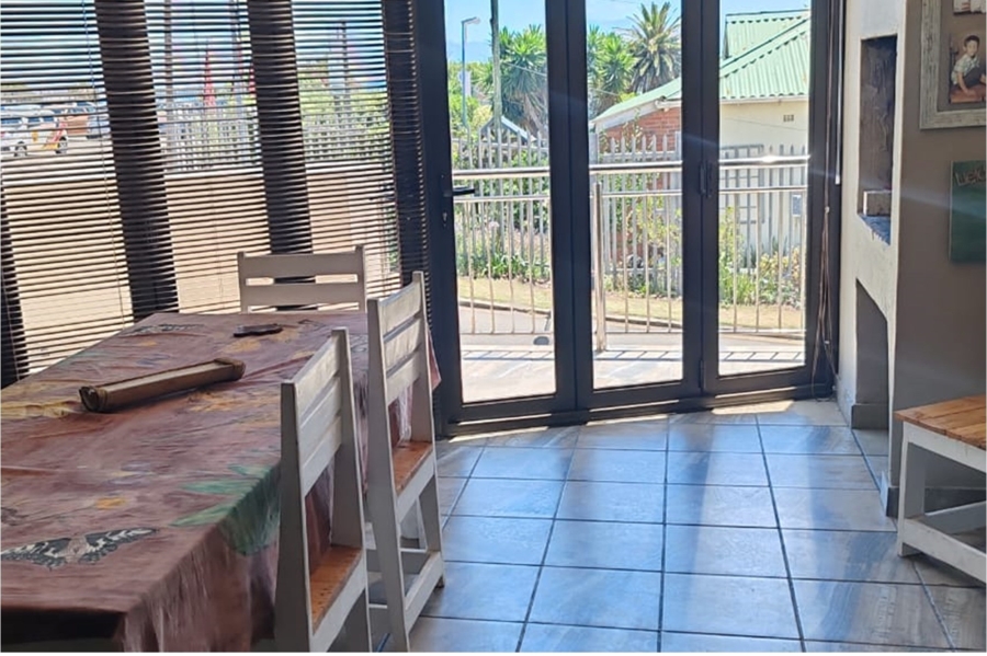 3 Bedroom Property for Sale in Mossel Bay Central Western Cape